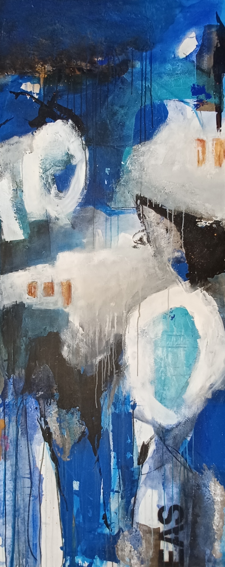 2023 White over blue, Mixed Media auf MDF, 80 x 200 cm